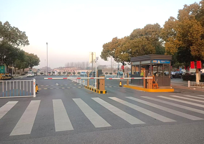 揚州龍川停車場建設管理有限公司